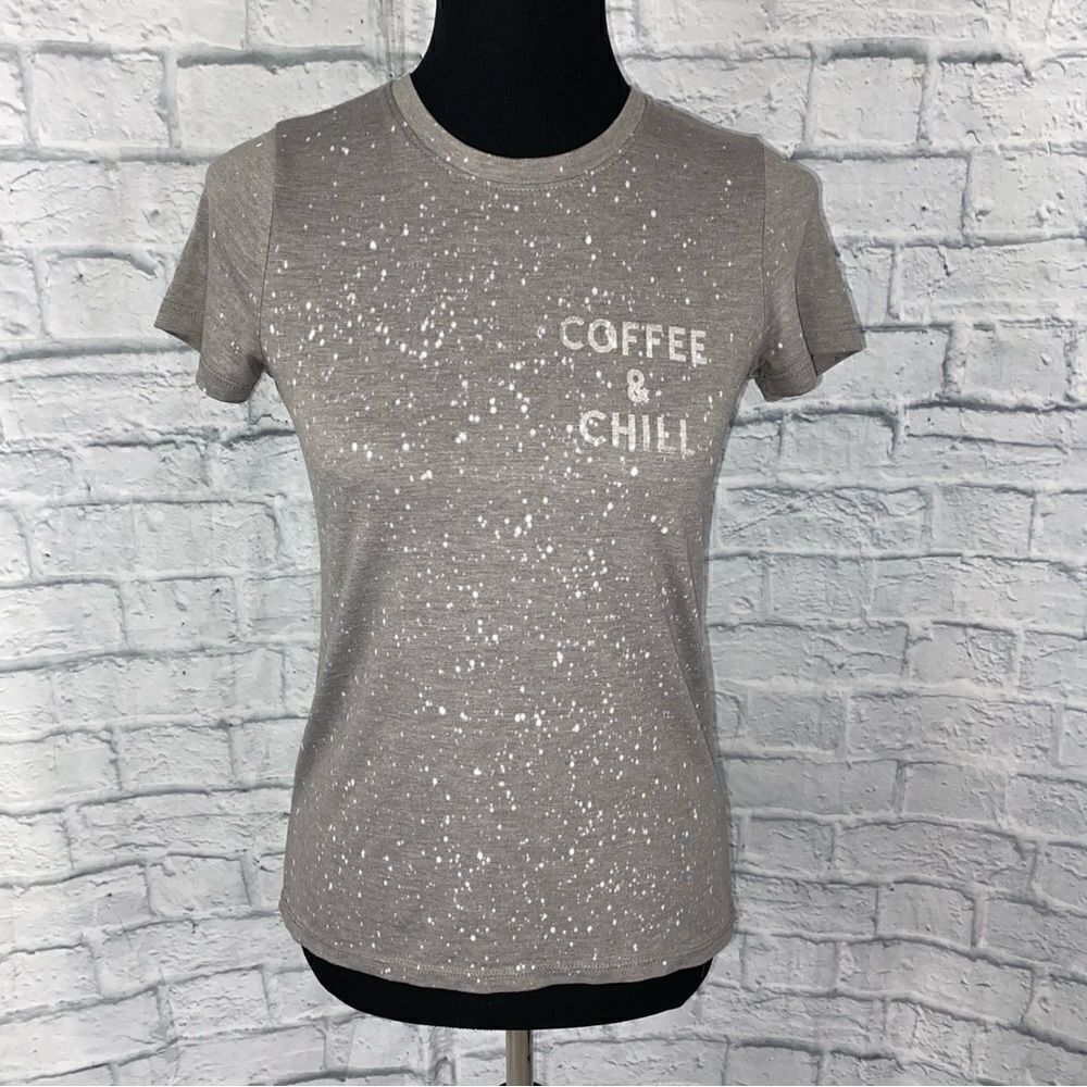 Women’s short sleeve Crewneck hi low tee w/saying coffee & chill women sz S - Picture 1 of 9